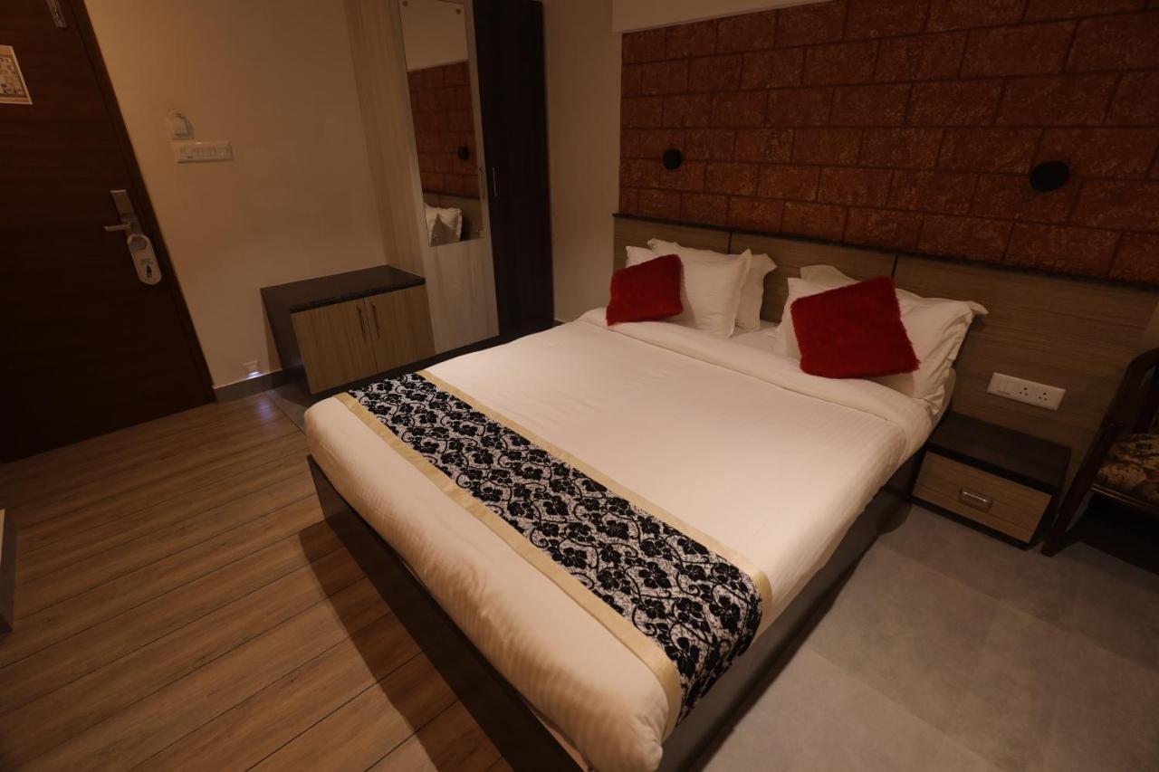 Bhavanam Regency Guruvayoor Guruvāyūr Eksteriør bilde